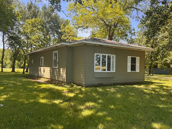 173 E Highway 47, Girard, KS 66743