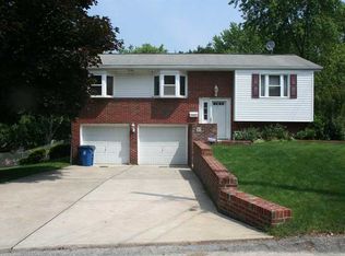 37 Apennine Rd, Pittsburgh, PA 15239