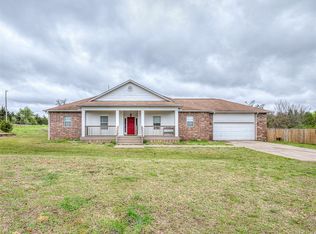 102 Lakeridge Dr, McLoud, OK 74851