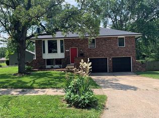 17321 E 41st St S, Independence, MO 64055