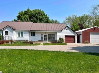 5889 S Crawford Rd, Mount Pleasant, MI 48858
