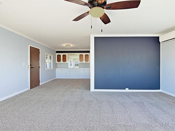 5th image of 5422 Portland Rd NE Unit 33