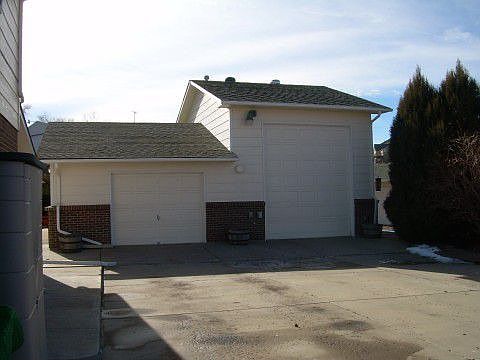 RV Parking Garage