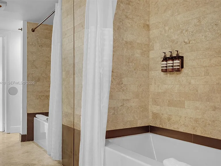 5781 Biscayne Blvd #Penthouse 3 — Photo 37