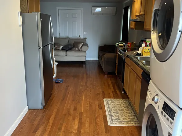 159 Pleasant St, Clinton, MA
