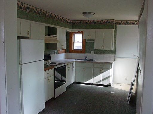 2nd image of 733 8th Ave N