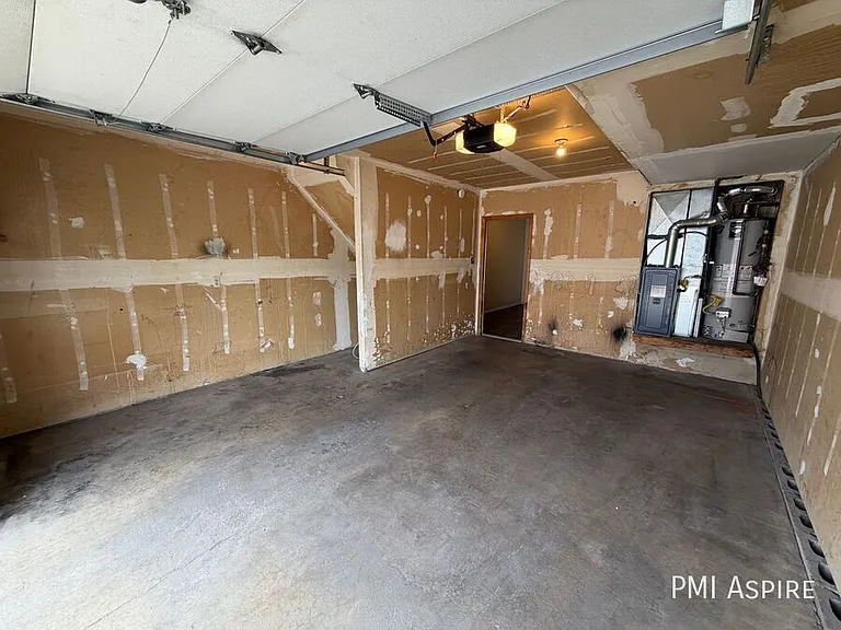 228 E Longs Peak Ave #B — Photo 10