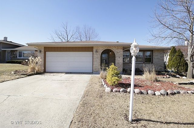 1st image of 15528 Orogrande Dr