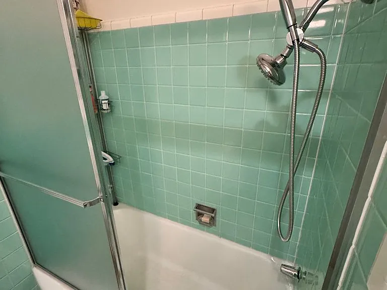906 Crescent Cir — Photo 33