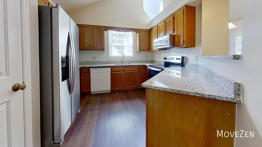 3112 Greencedar Ct Winston Salem, NC 27127 Gorgeous Large Yard — Photo 3