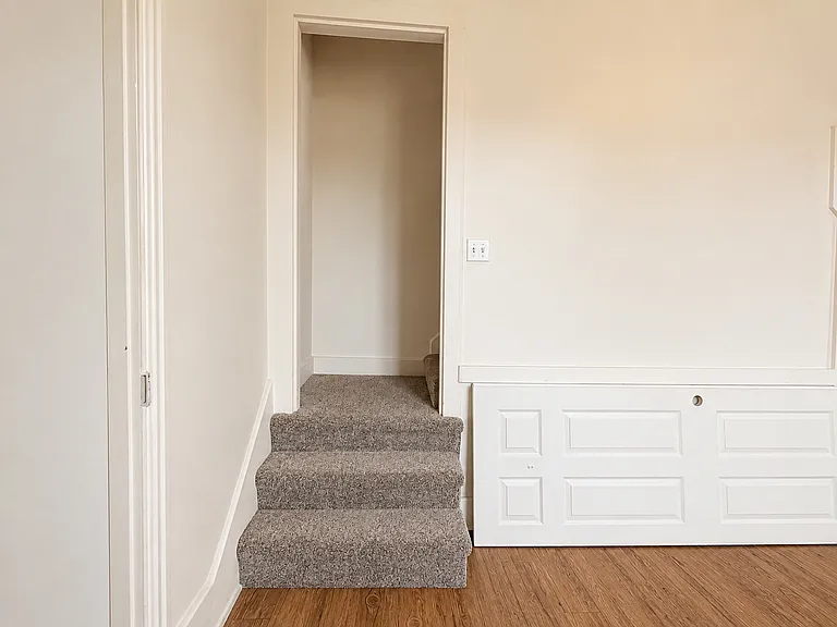 504 Fivepointville Rd #2 — Photo 12