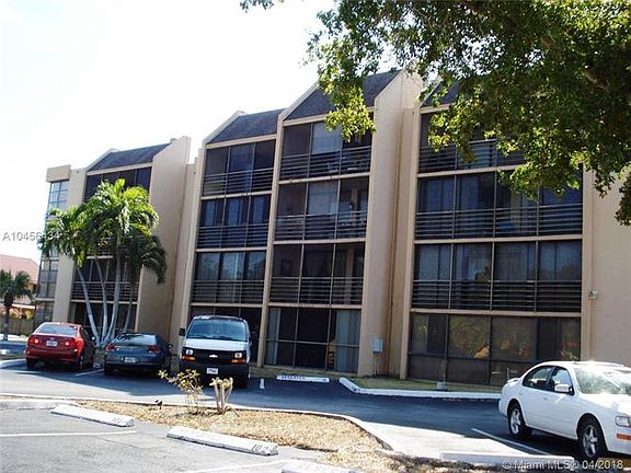 4th image of 18000 NW 68th Ave APT 306A