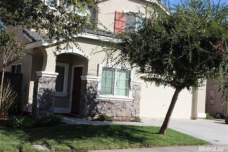 1st image of 1498 Loon Lake St