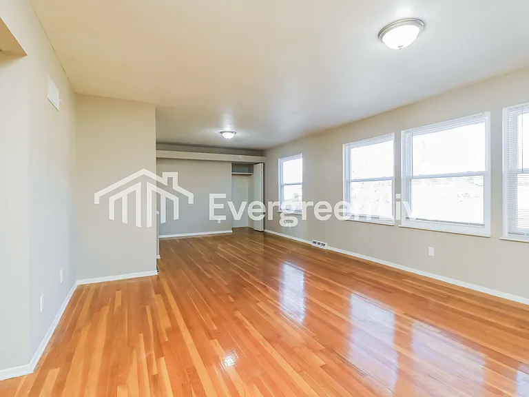 11032 Ebert Dr — Photo 3