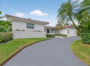 20610 NE 22nd Ct, Miami, FL 33180