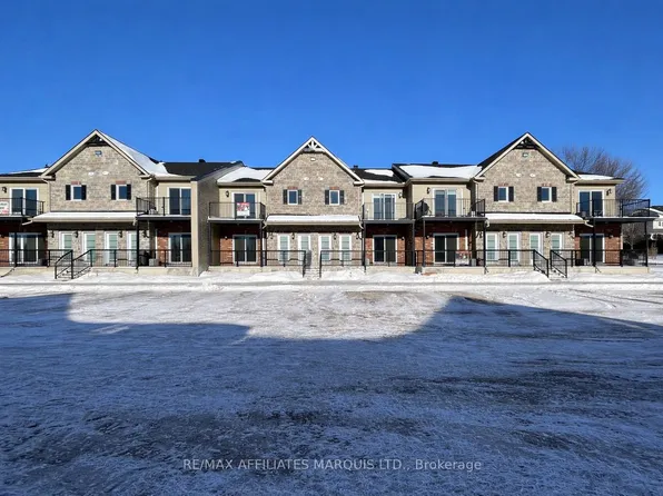 229 Water St E #205, Cornwall, ON K6H 1A2