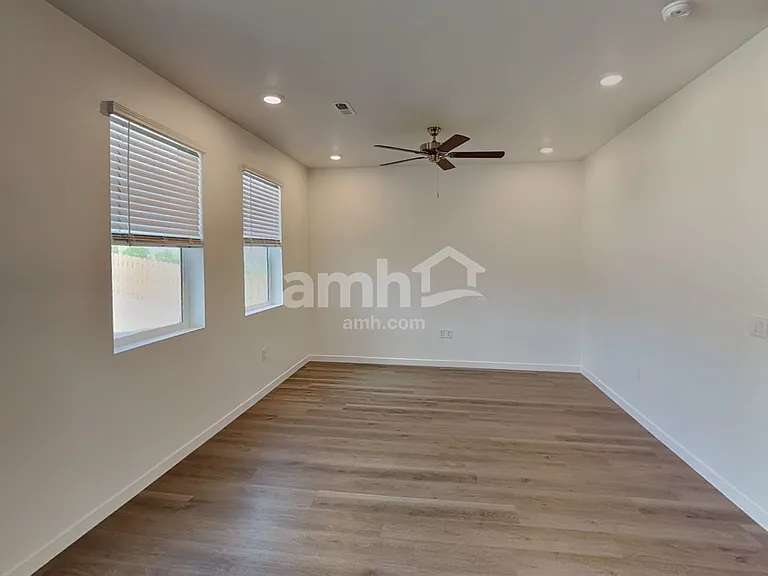 26172 E Calhoun Cir — Photo 5
