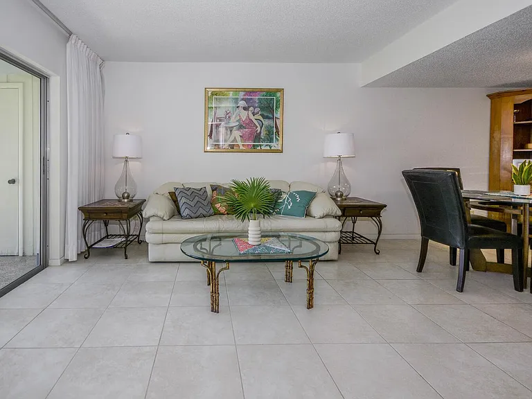 18081 SE Country Club Dr #26-256 — Photo 8