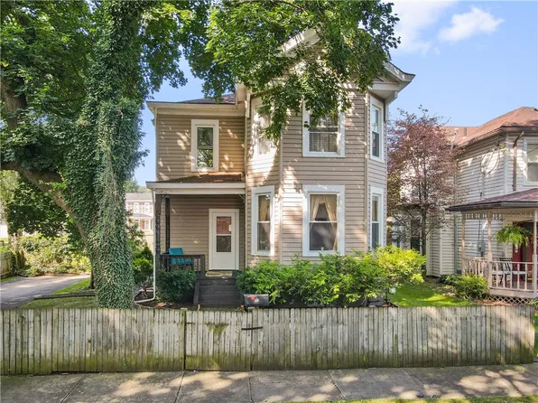 1016 10th Ave, New Brighton, PA 15066