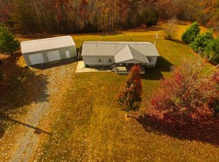 2662 Brimstone Creek Rd, Moss, TN 38575