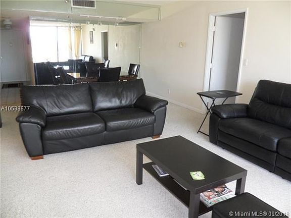4th image of 20355 NE 34th Ct APT 1121