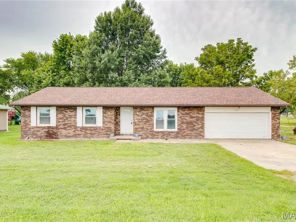 507 Walnut St, Schram City, IL 62049
