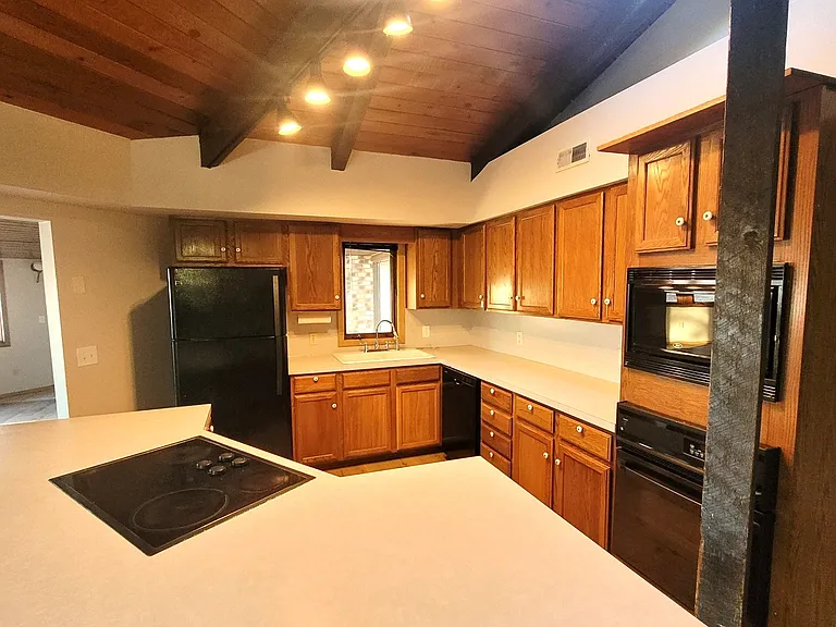 1055 Platteview Dr — Photo 7
