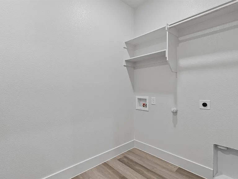 405 W Hull St — Photo 13