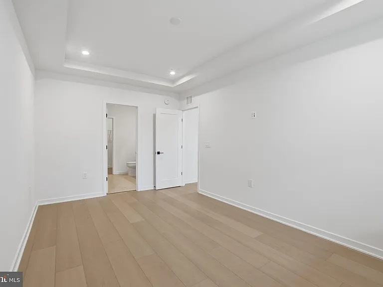 4759 Sully Point Ln #405 — Photo 16