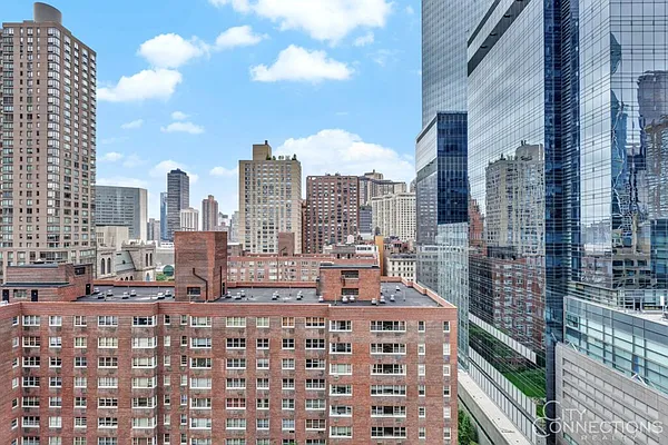 Rented by City Connections Realty | media 14