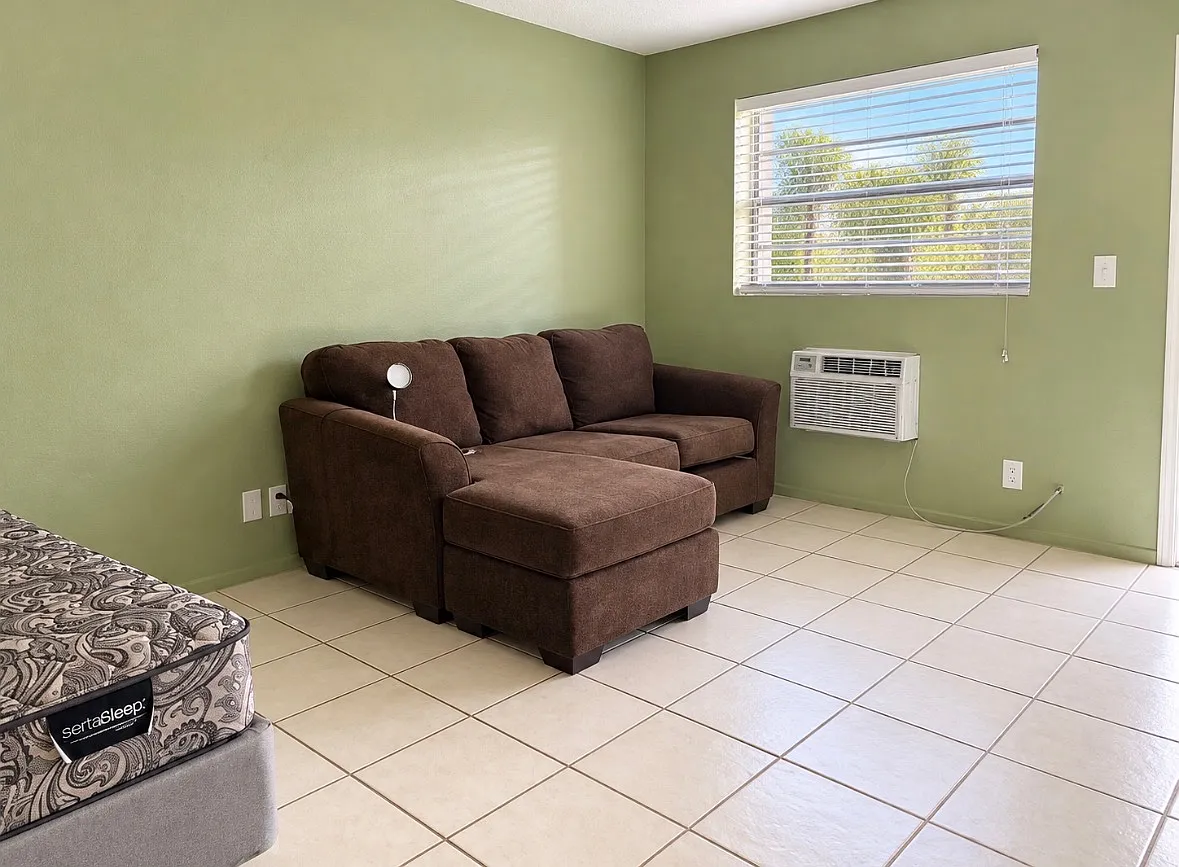 5845 Northwest 19th Street - B — Photo 4