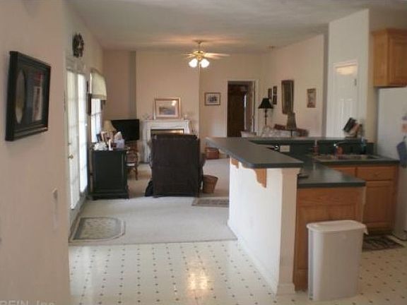 3rd image of 3303 Nansemond River Dr