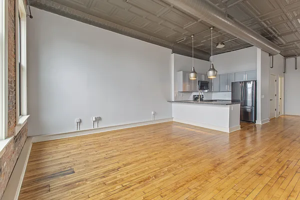 321 S Salina St #502 — Photo 16