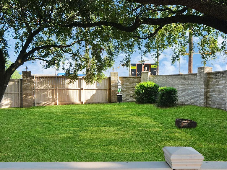 3292 Holly Hall St — Photo 23
