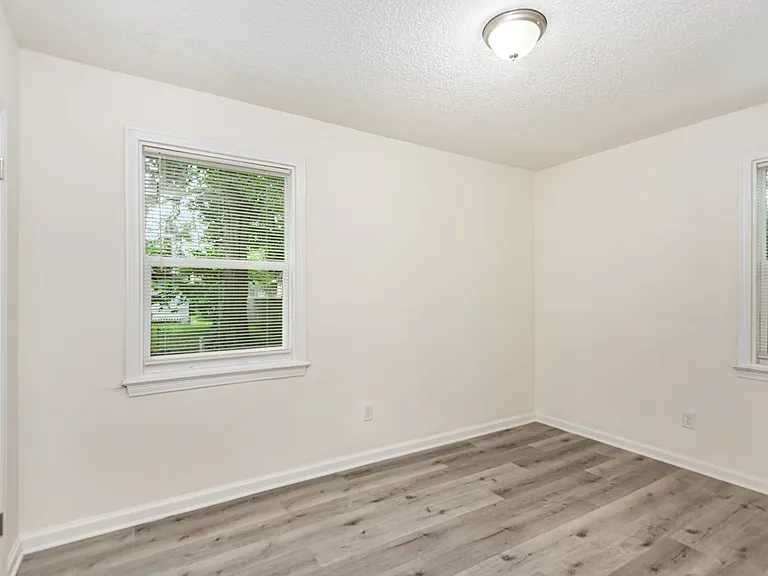 3526 Poinsetta St — Photo 16