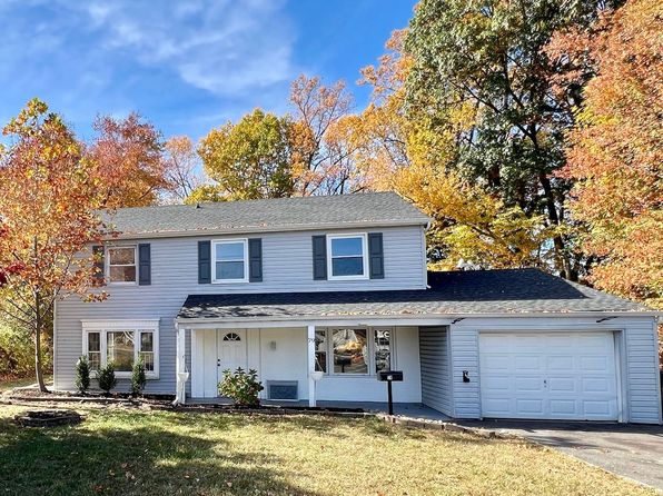 79 Plumtree Ln