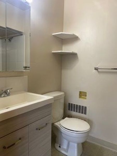 Vancouver Apartment for rent - 1 Bedroom — photo 6