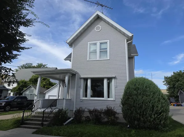 134 West Prairie Street, Columbus, WI 53925