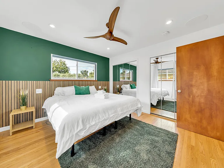 6806 S Land Park Dr — Photo 19