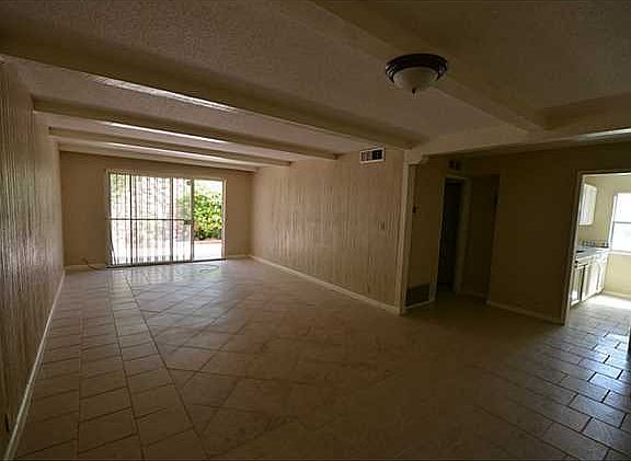 5th image of 252 Shadow Mountain Dr APT B5