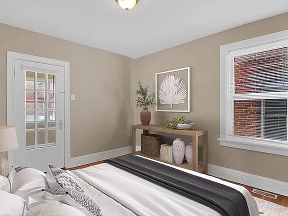 Bedroom (Staged)