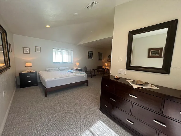 3177 Clifford St — Photo 20
