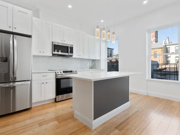 75 Woodhull Street 2 image 1 of 6