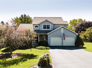 2820 Raspberry Ln N, Coplay, PA 18037