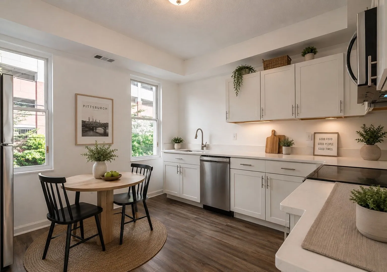 4415 Garwood Way — Photo 3