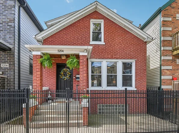 3204 S Lituanica Ave, Chicago, IL 60608