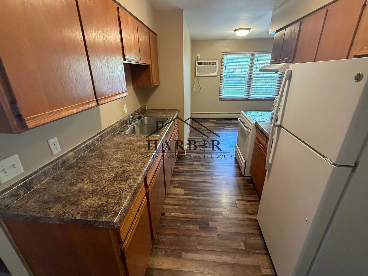 200-204 11th Ave NW, Austin, MN — Photo 1