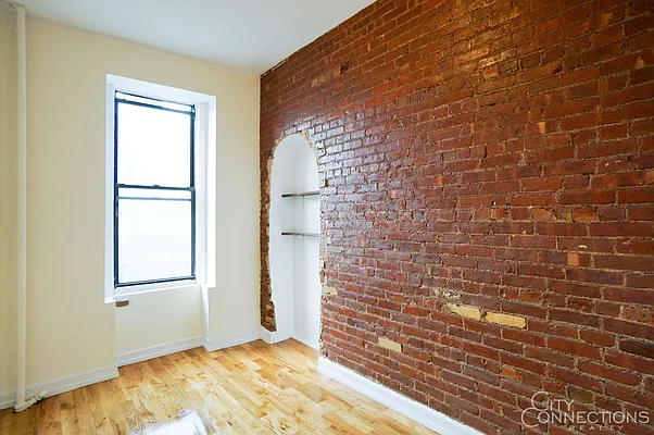 Rented by City Connections Realty | media 25