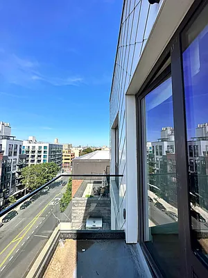 Rented by Artur Gutman, LREB | media 41