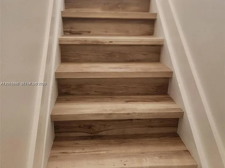 271 NE 12th Ave #271 — Photo 6